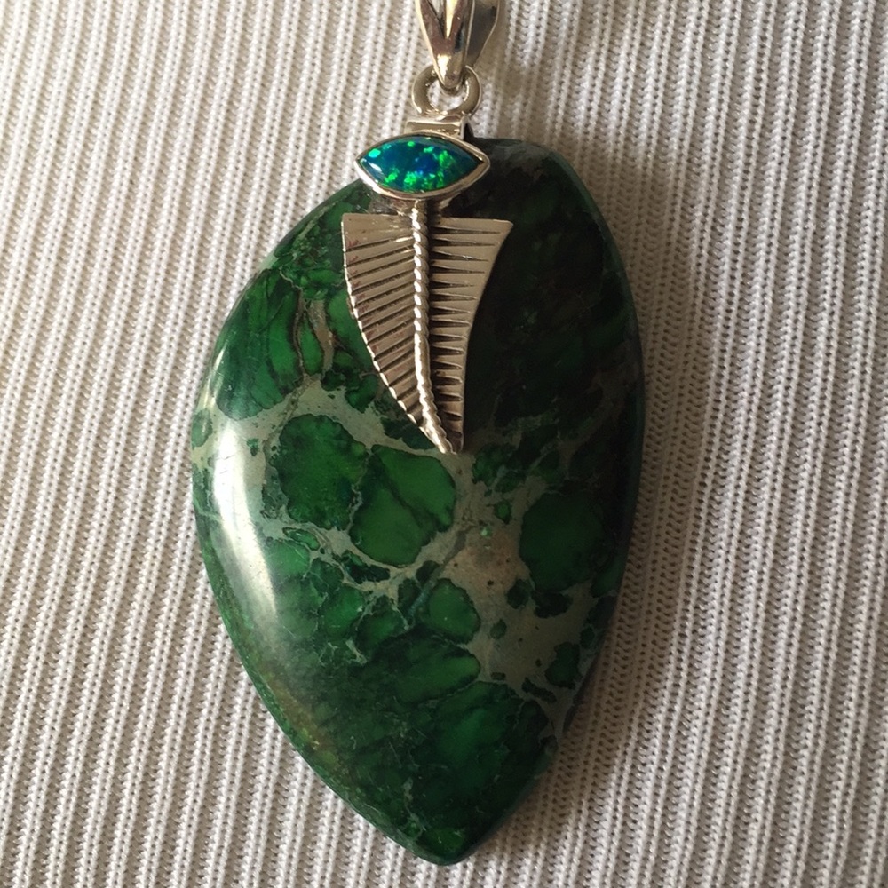 Ladies Pendant Necklace - Picture 5 of 6